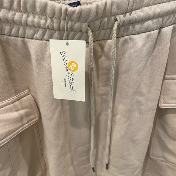 NWT Soft Girl Neutral Cargo Mini Skirt Lounge Fleece Utility Universal Thread L - Picture 7 of 10